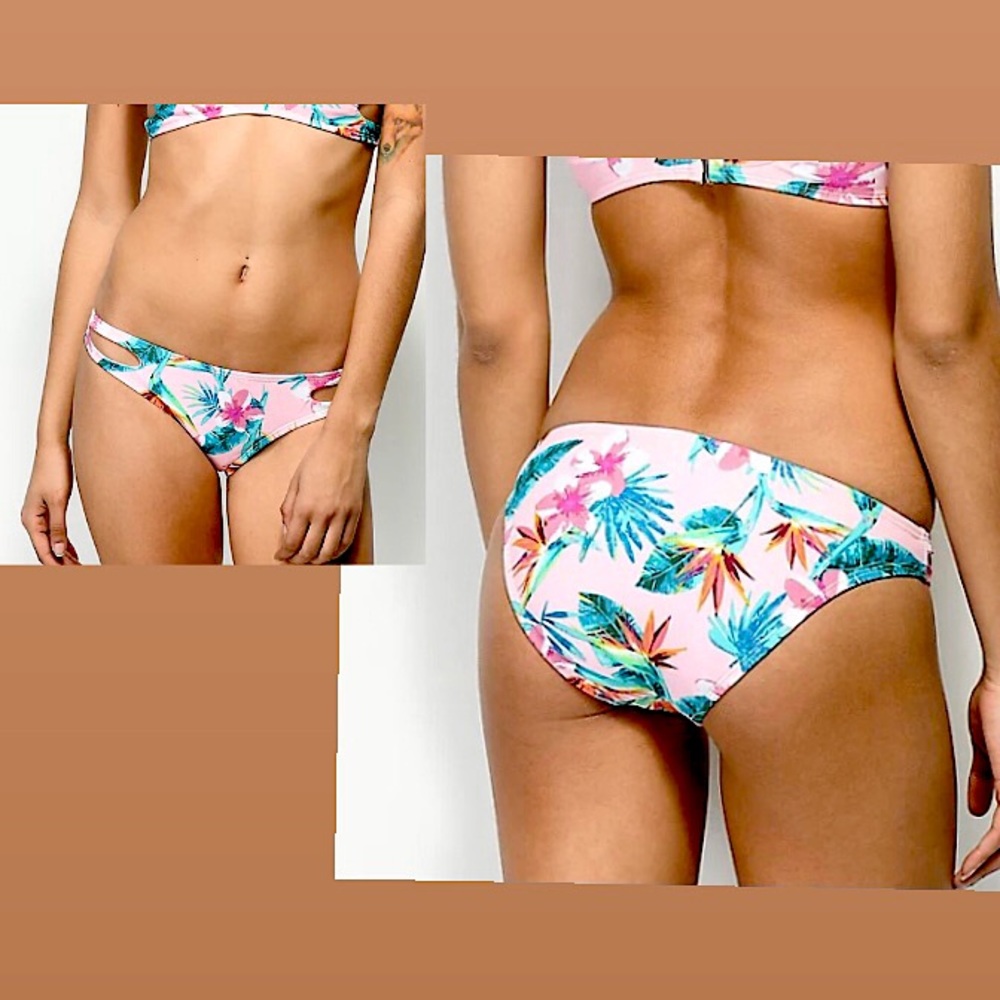 3/$30 MALIBU Paradise Pink Tropical Floral Bikini Bottoms Large NWT